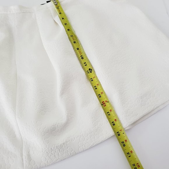 PINK TARTAN White Floral Textured Scuba A-Line Luxury Skirt - Picture 10 of 10